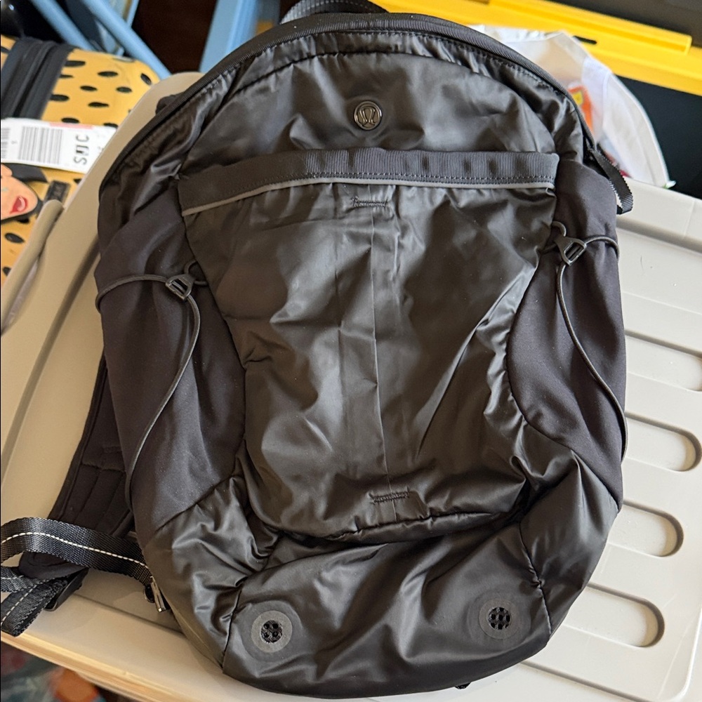 Lululemon hiking backpack